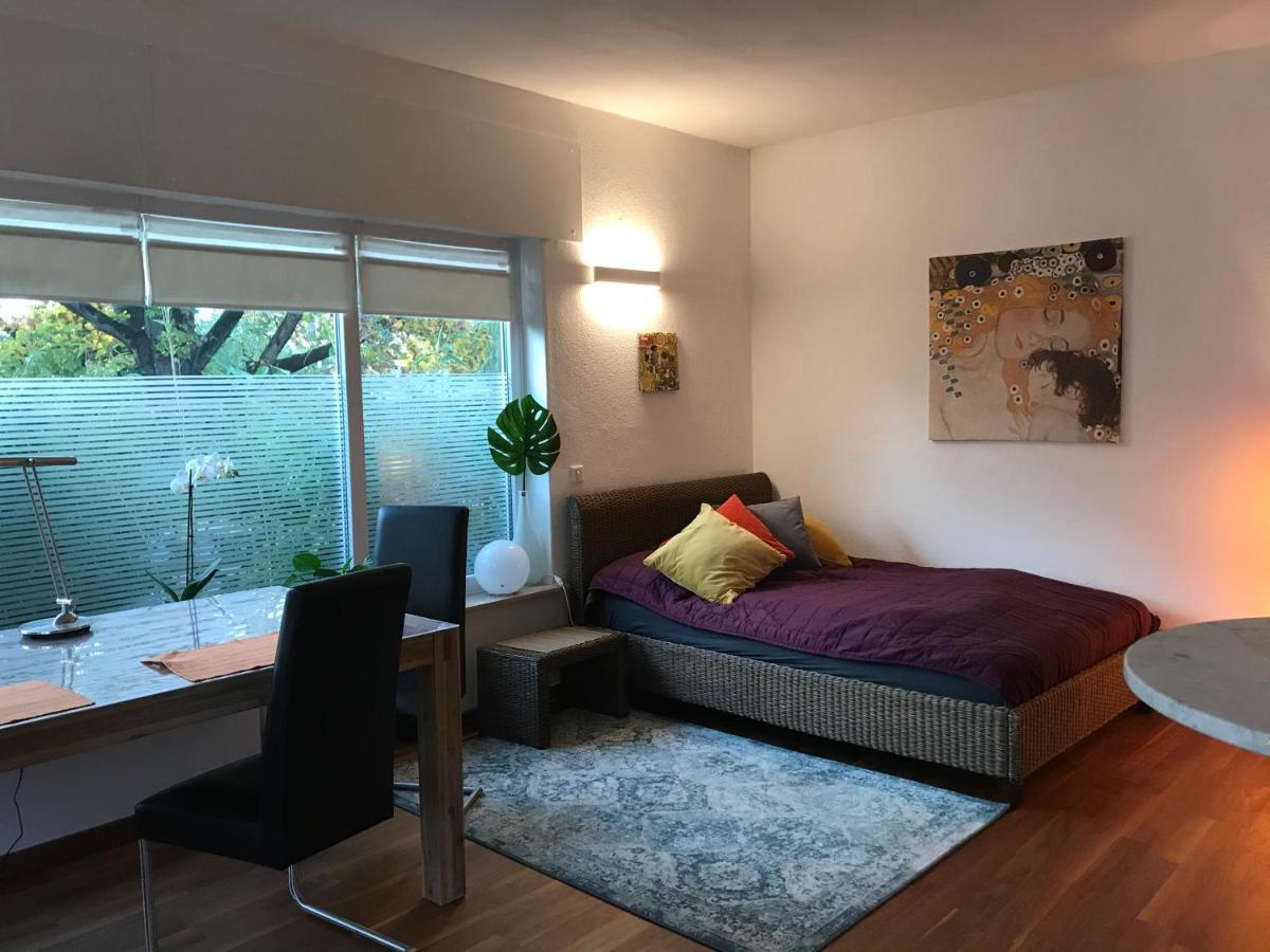 Grosses, Helles Apartement - Naehe Marburg & Giessen Fronhausen
